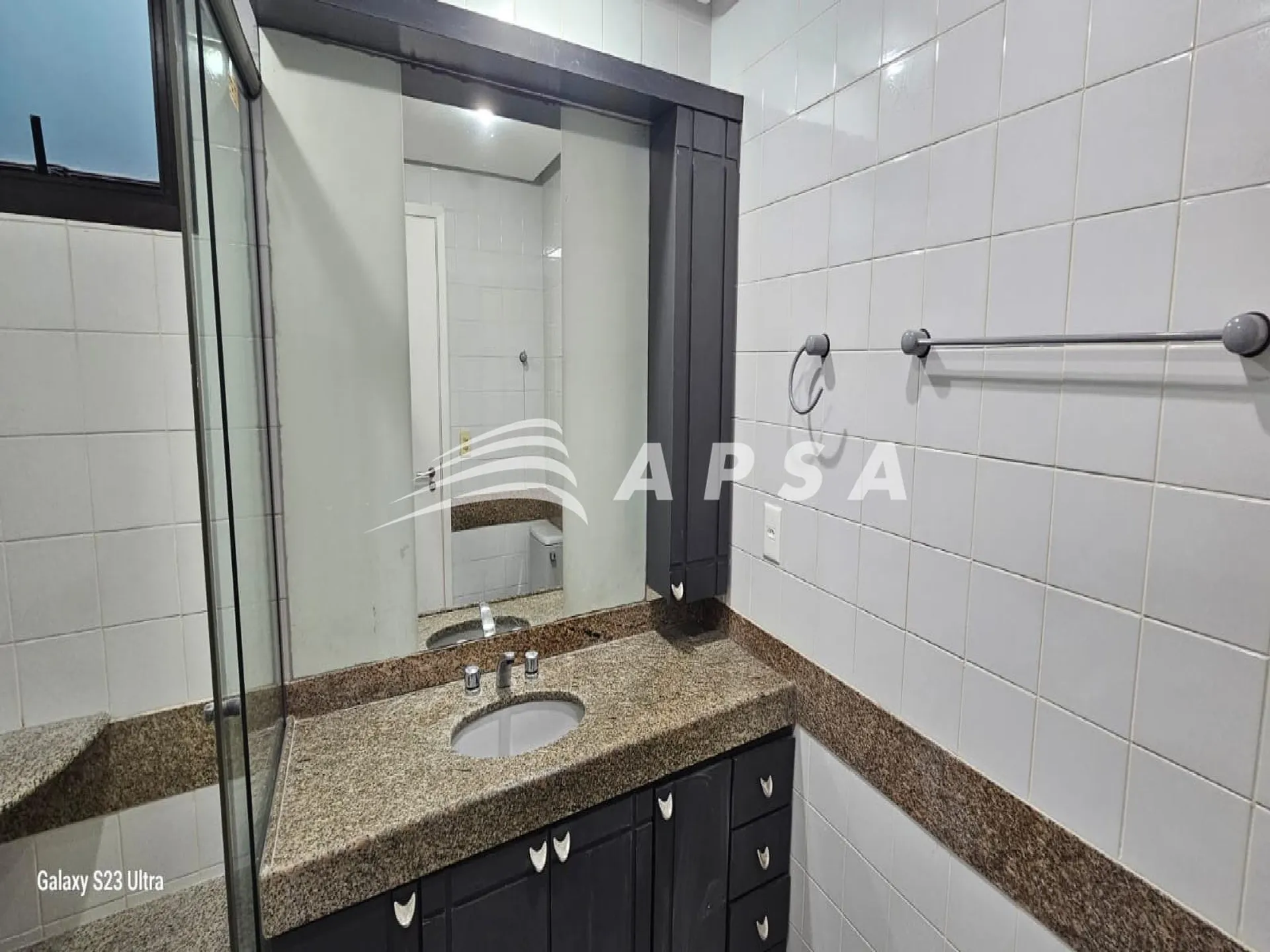 200 m² duplex with 3 en-suite bedrooms and 2 parking spots — photo 32
