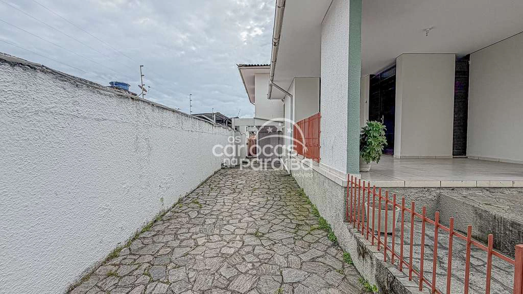 Будинок 360 м² з 3 спальнями-сюїтами і 5 місцями — photo 5