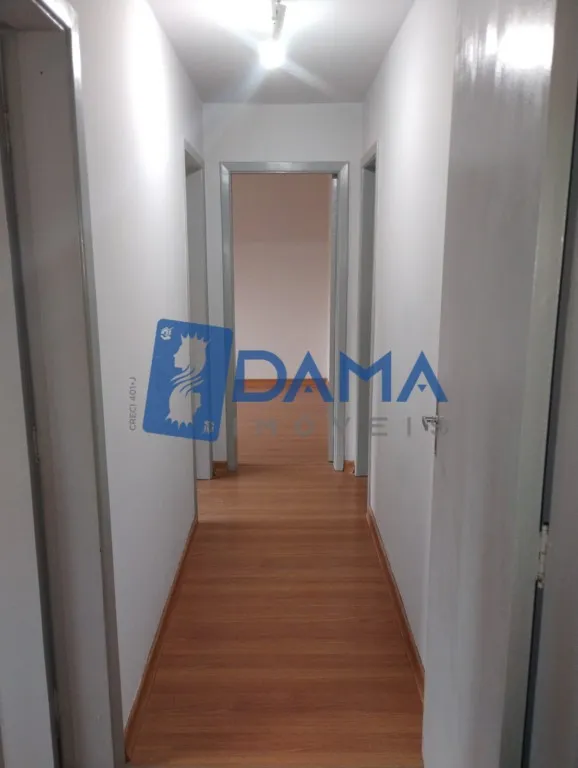 Apartamento com 3 quartos e área de lavanderia — photo 9