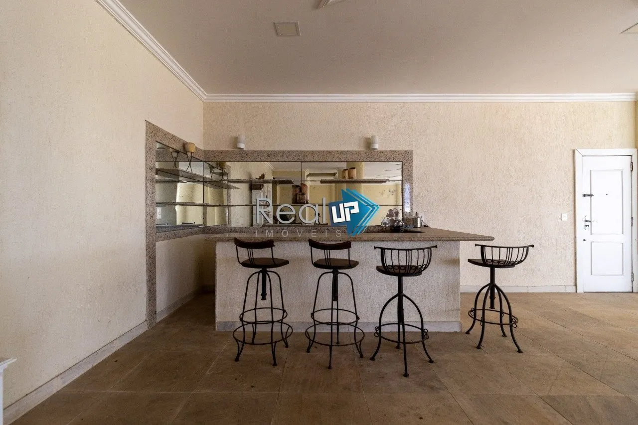 Condominium house with 5 bedrooms and 1081 m² plus laundry — photo 72