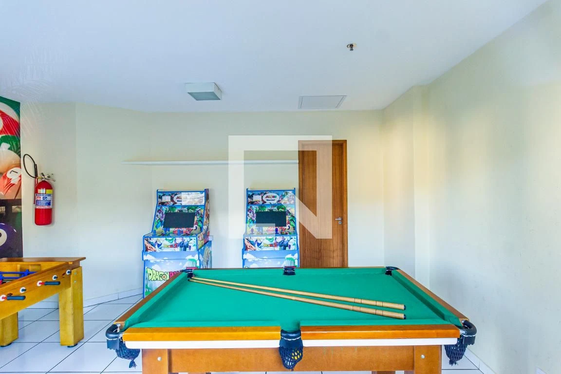 2-bedroom apartment in a building with a gym — photo 38