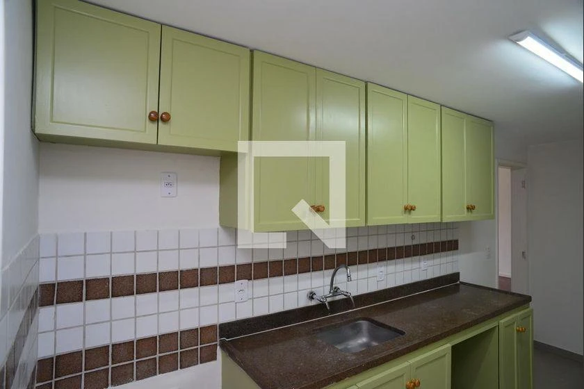 2-bedroom apartment in a building with a gym — photo 22