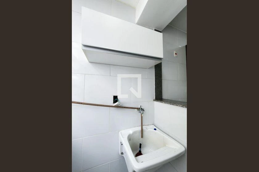 Furnished apartment, 58 m², with a glass-enclosed balcony — photo 33