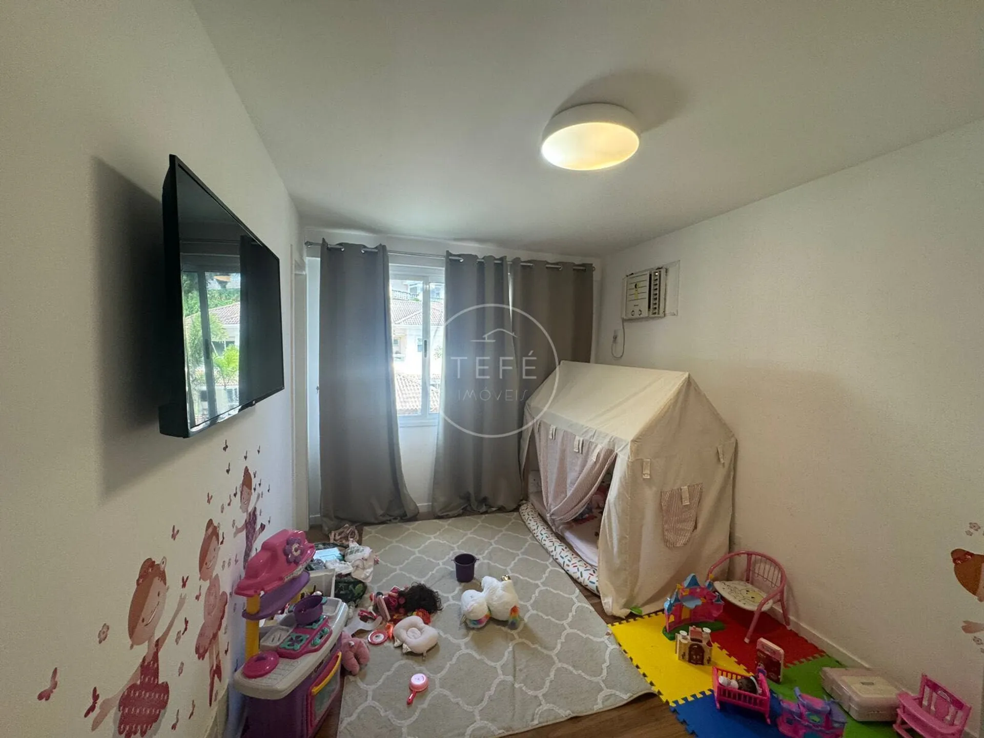 House for rent with 5 suites and 290 m² — photo 34