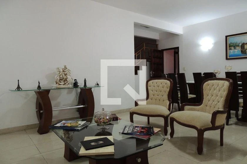 House with 6 bedrooms and shared pool — photo 30