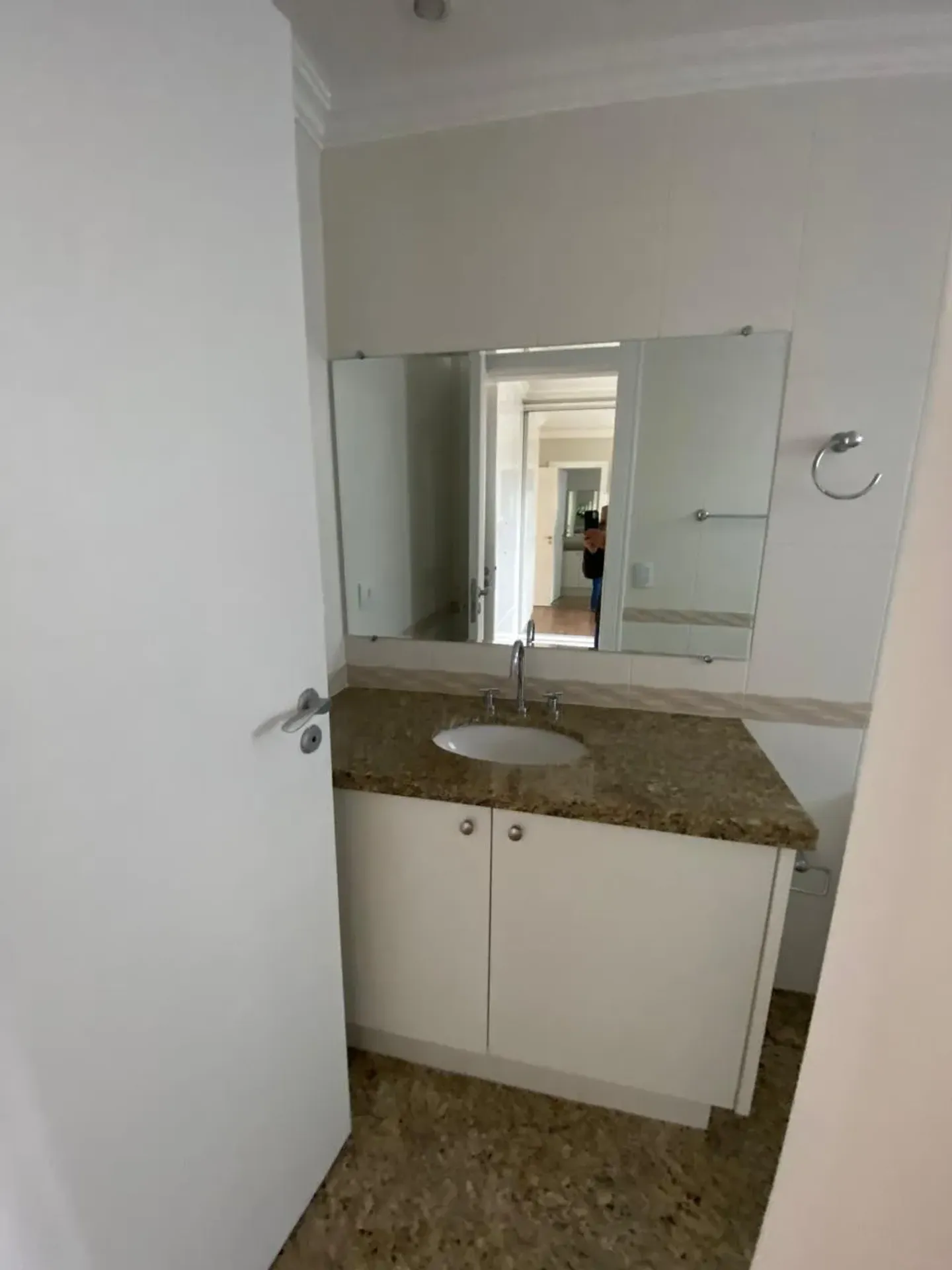 Apartamento para aluguel com 165 m², 3 quartos e 4 banheiros — photo 26