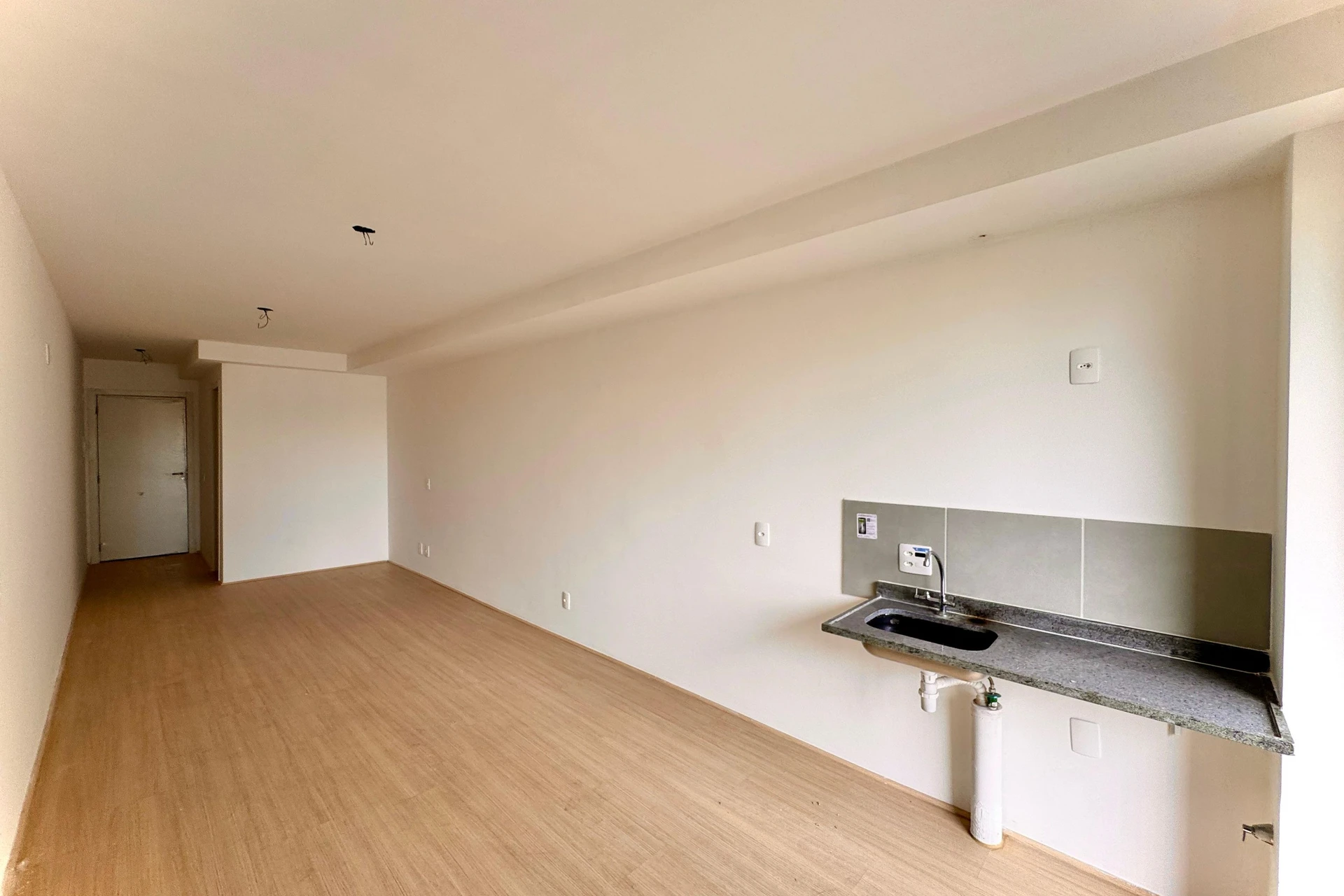 Apartment, 33 m², with a grill on the balcony — photo 2