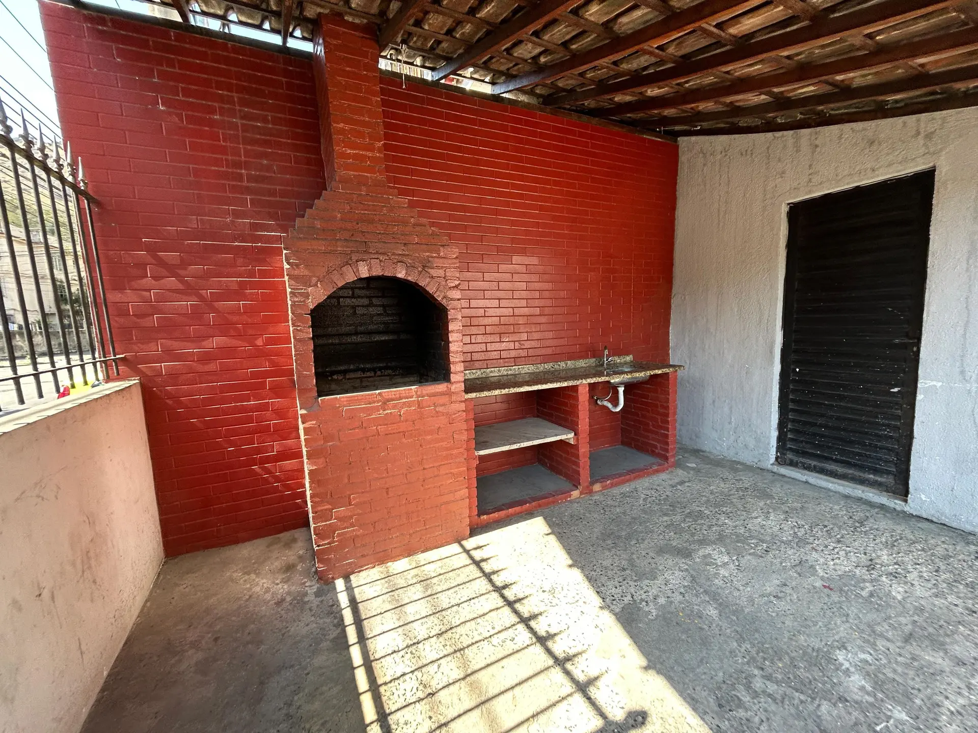 Unfurnished rental apartment with 2 bedrooms and parking — photo 37