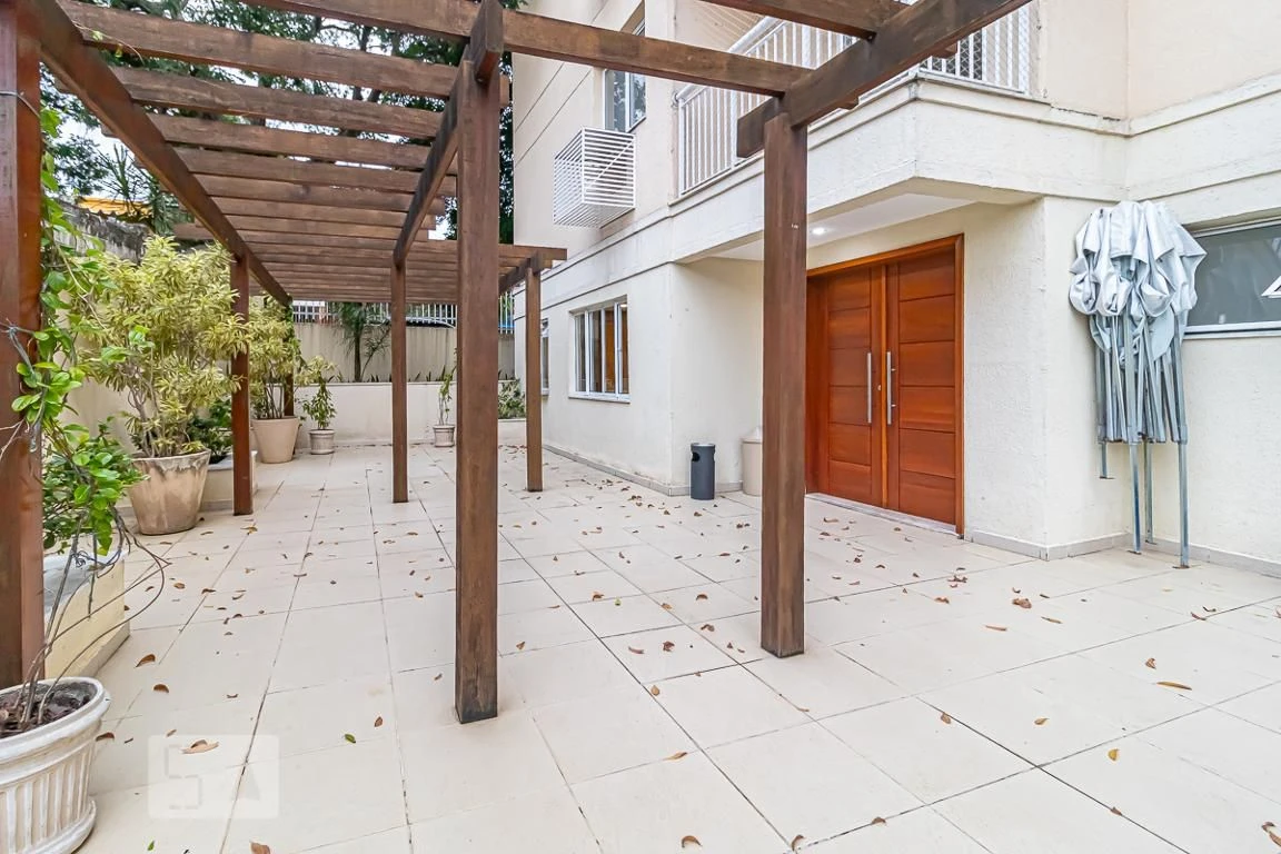 2-bedroom apartment with 1 suite and private balcony BBQ — photo 34