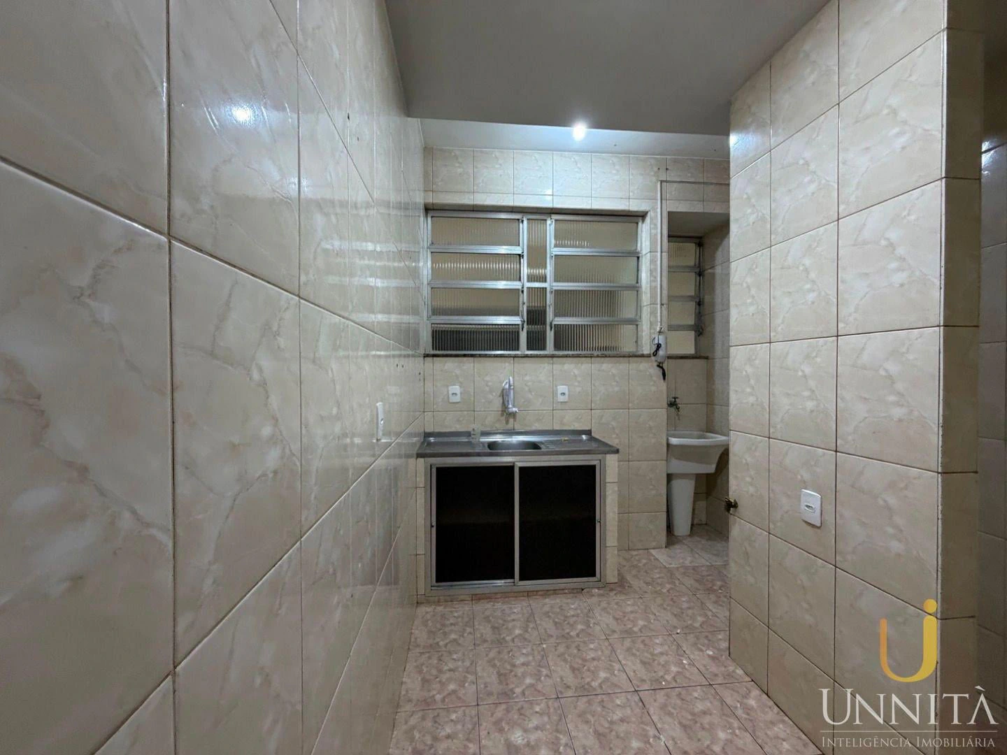 Apartamento de 2 quartos em condomínio com piscina — photo 3