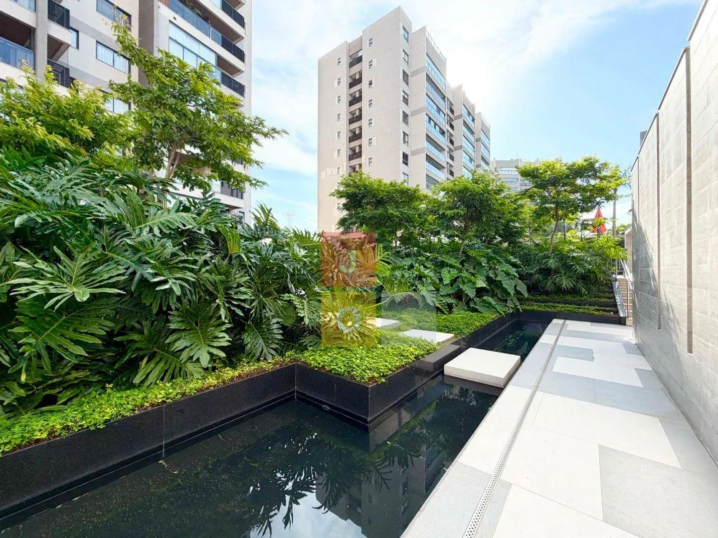 80 m² apartment with 2 bedrooms and a glass balcony — photo 55