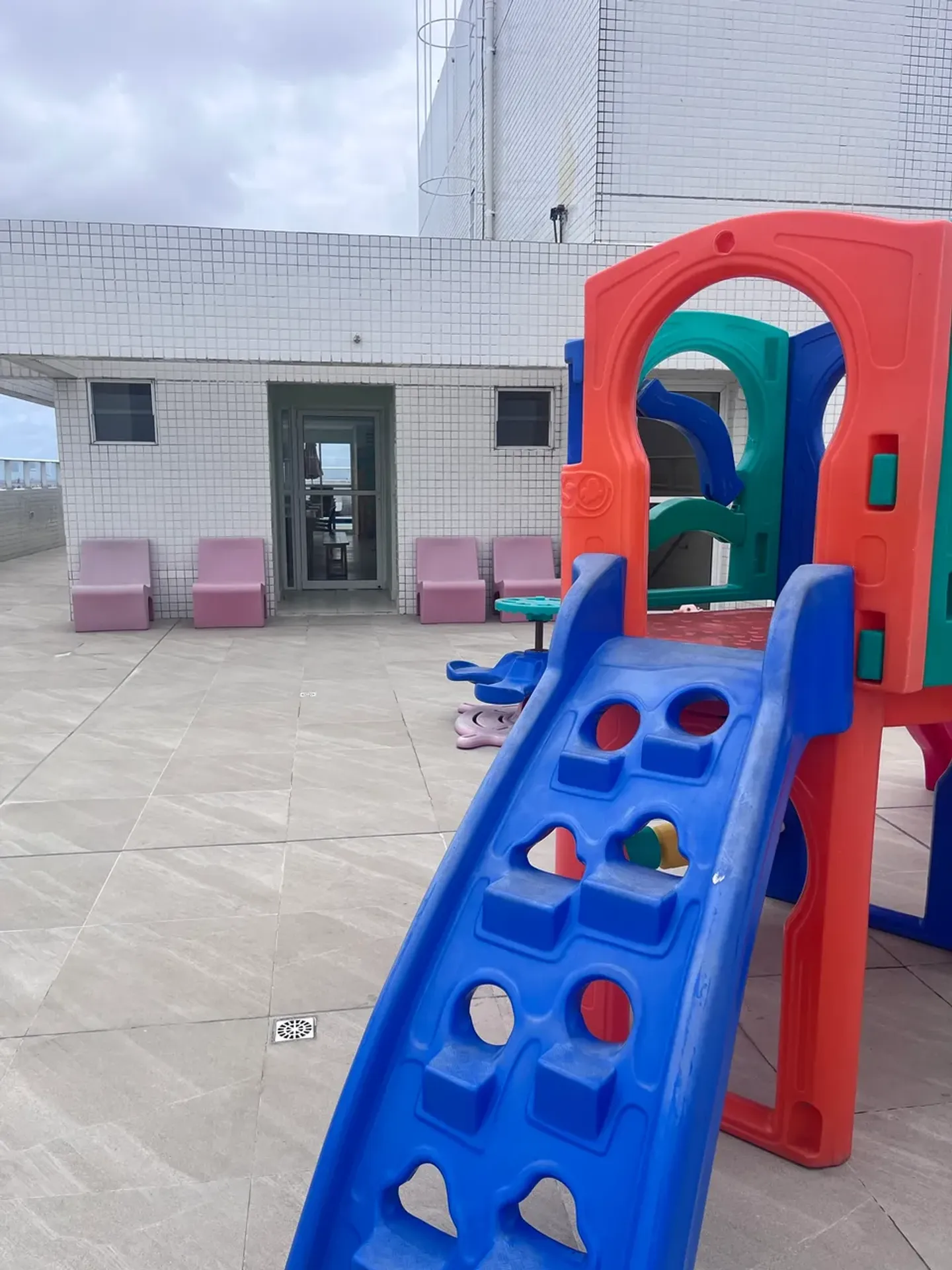 Пральна машина та 3 спальні: квартира 100 м² — photo 26