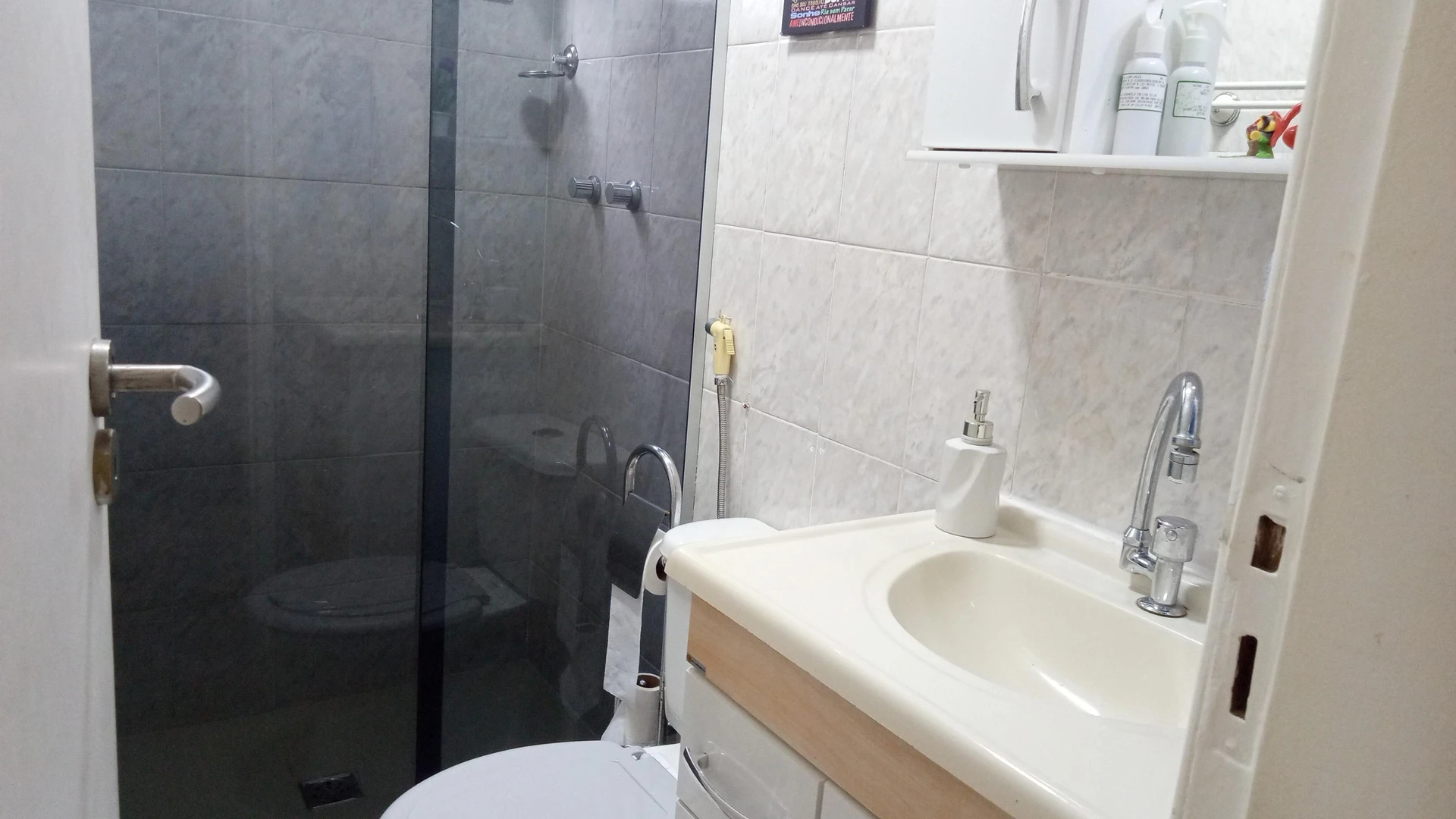 Furnished 3-bedroom apartment with 2 bathrooms — photo 9