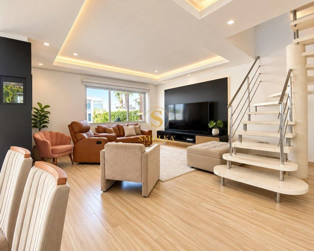 3-bedroom house with a walk-in closet in Florianópolis