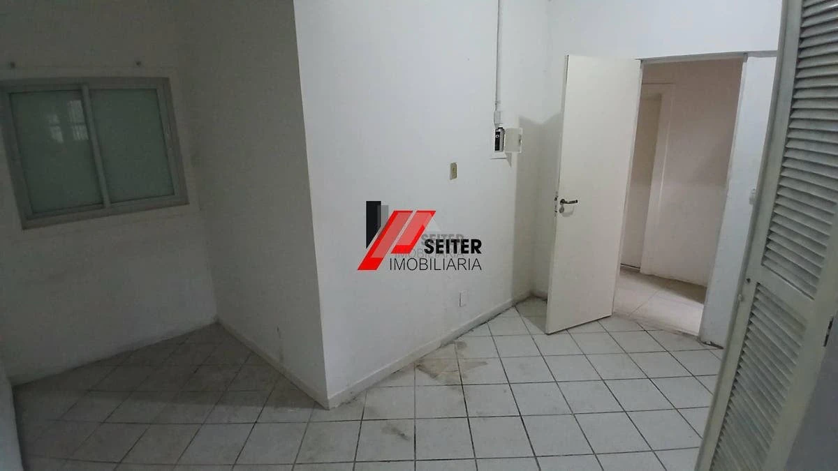 4-bedroom house with a home office in Florianópolis — photo 21