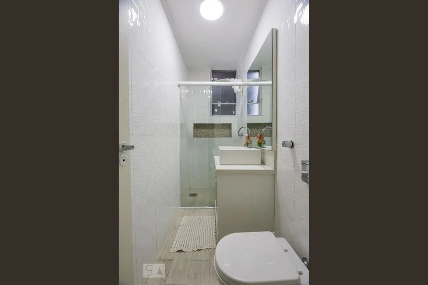 Furnished studio with open-plan kitchen and gas stove — photo 11