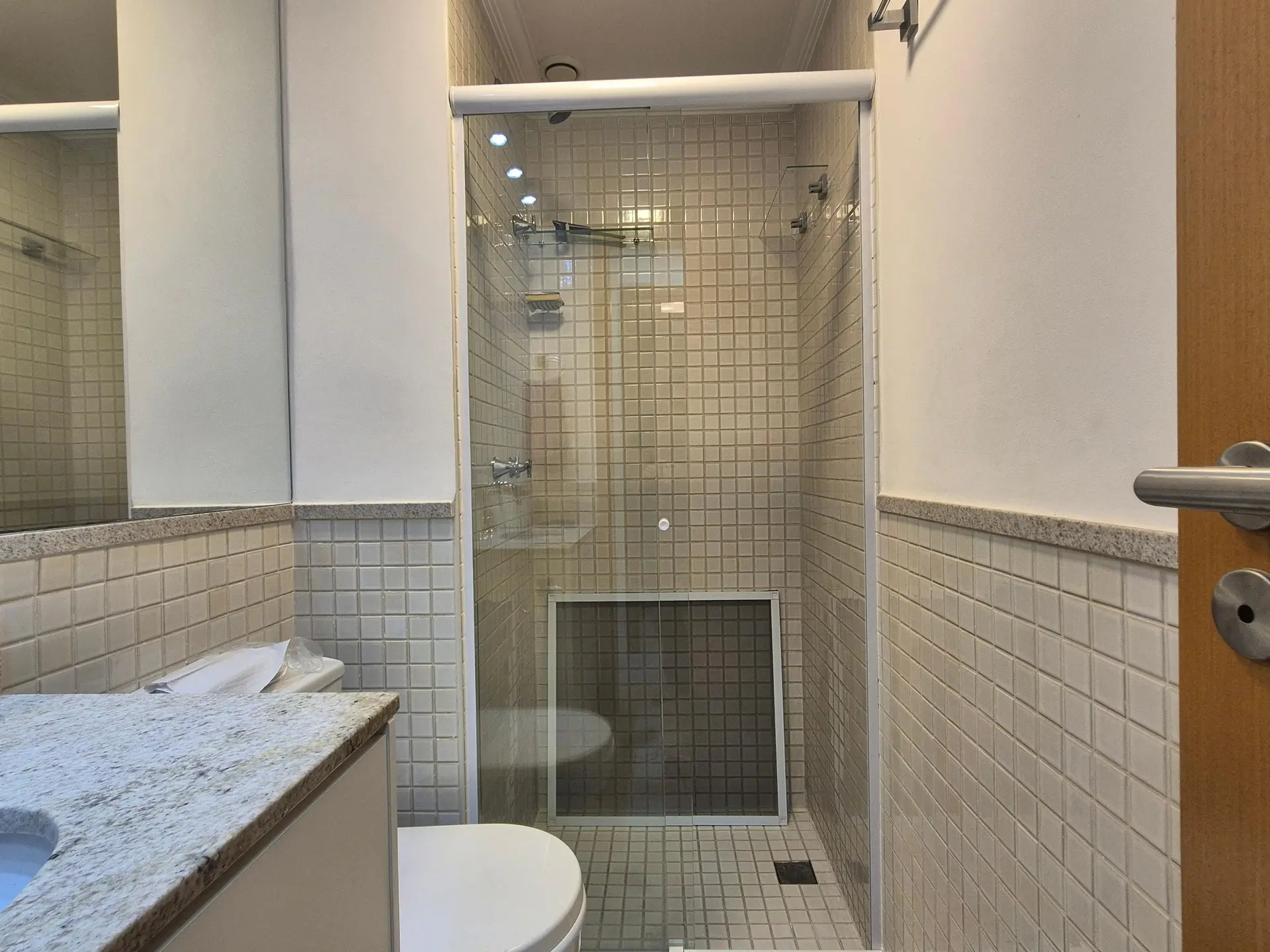 Apartamento de 76 m² com lava-louças e banheira — photo 29