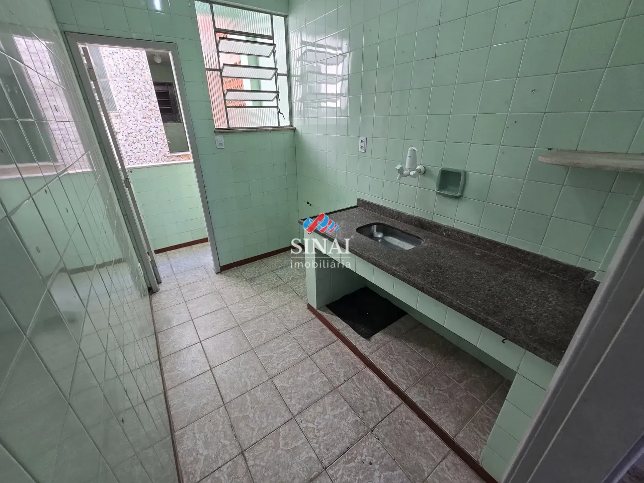2-bedroom apartment with no parking space — photo 2