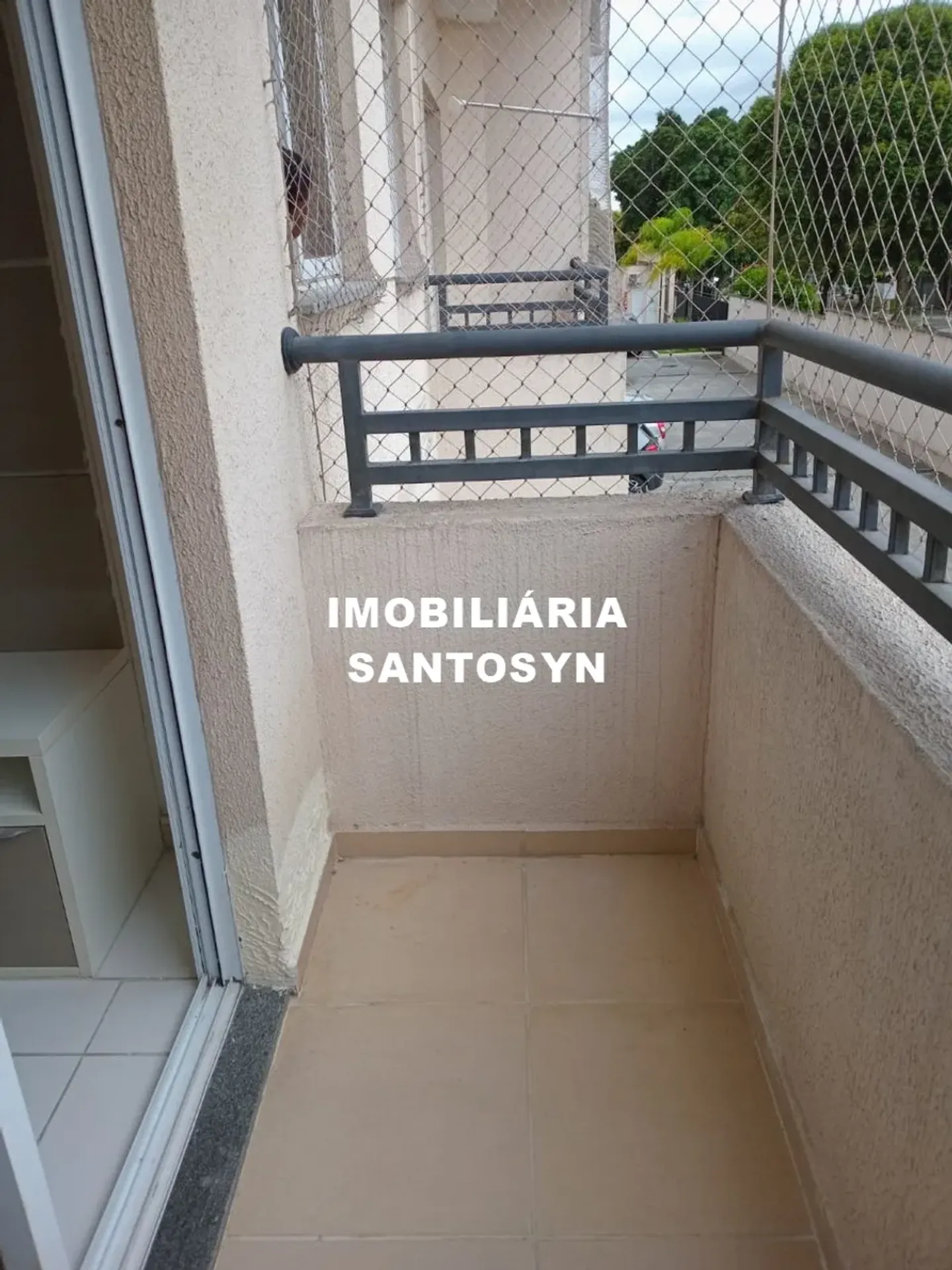 2-bedroom apartment in a building with a gym — photo 11