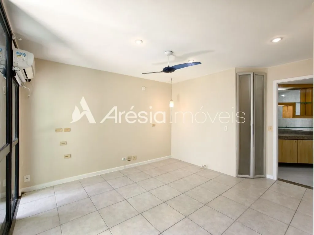 3-bedroom apartment with a bathtub — photo 14