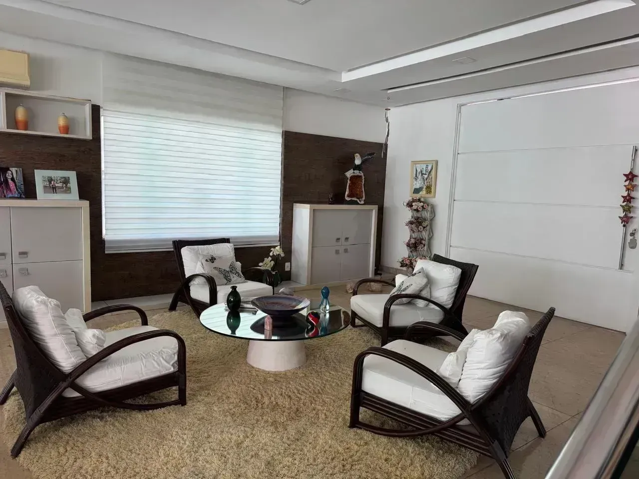 Furnished house with 6 suites and a private garden — photo 51