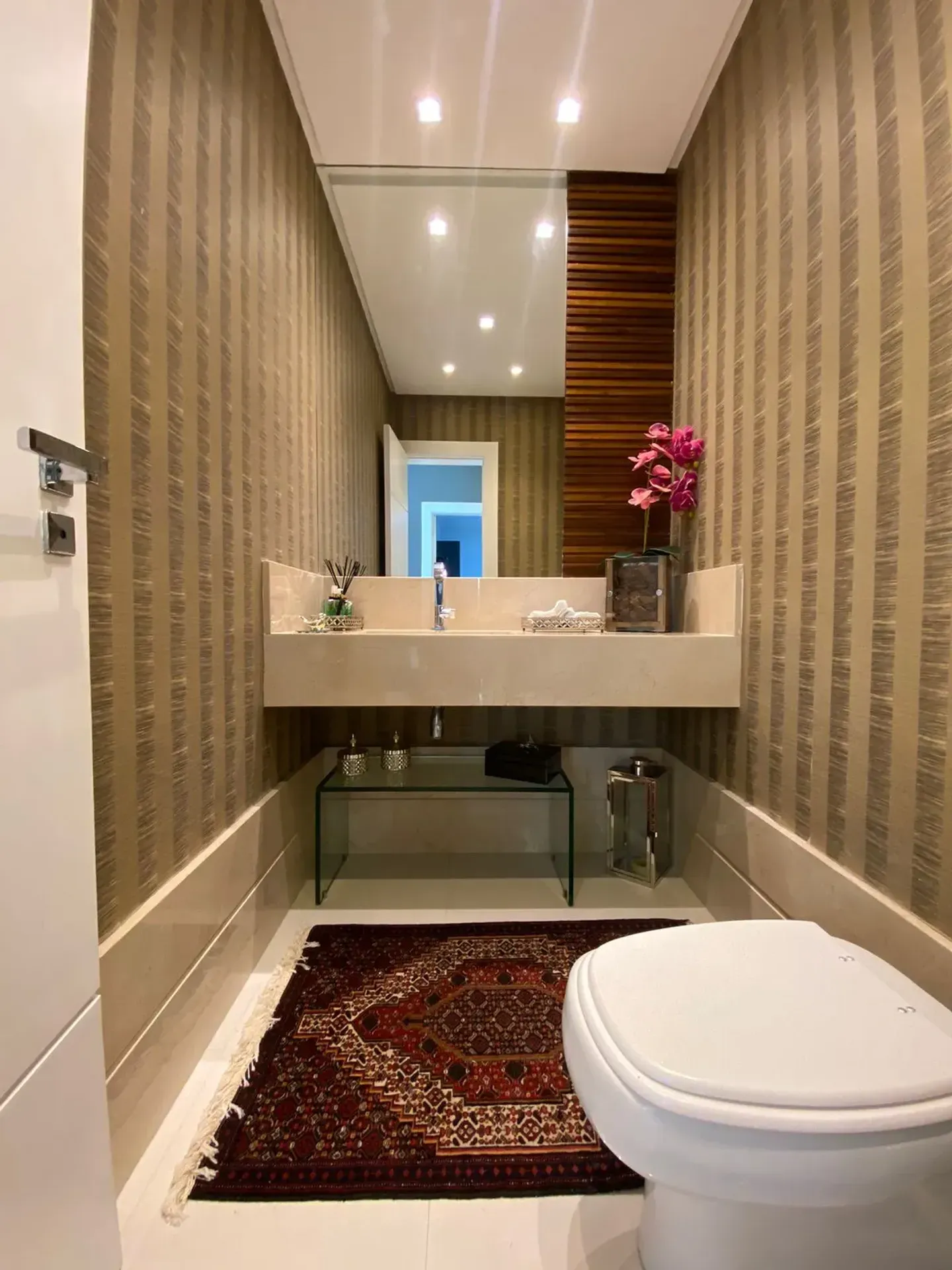 Casa mobiliada em condomínio com 5 quartos e 5 banheiros — photo 20