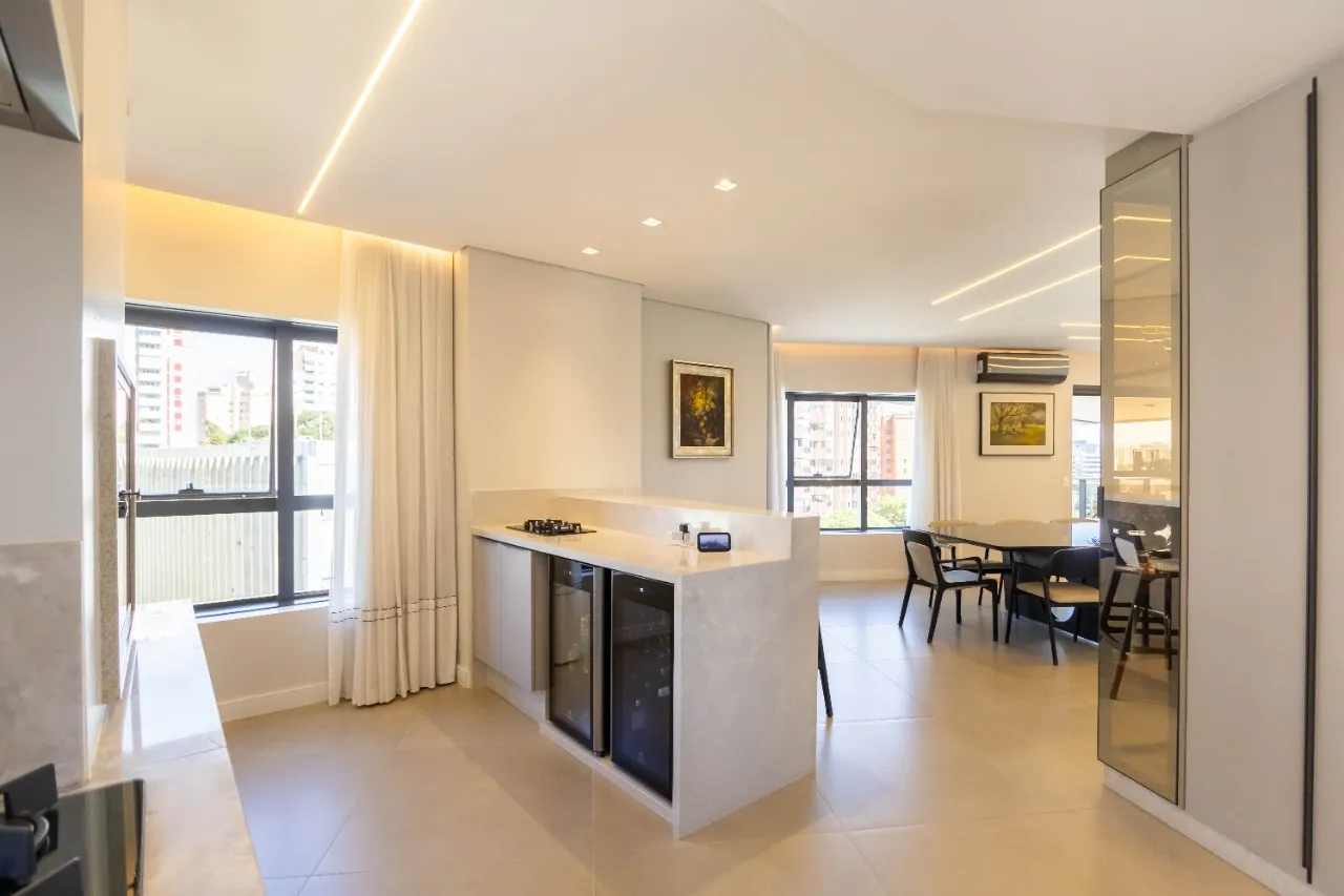 3-bedroom apartment in a building with a gym — photo 20