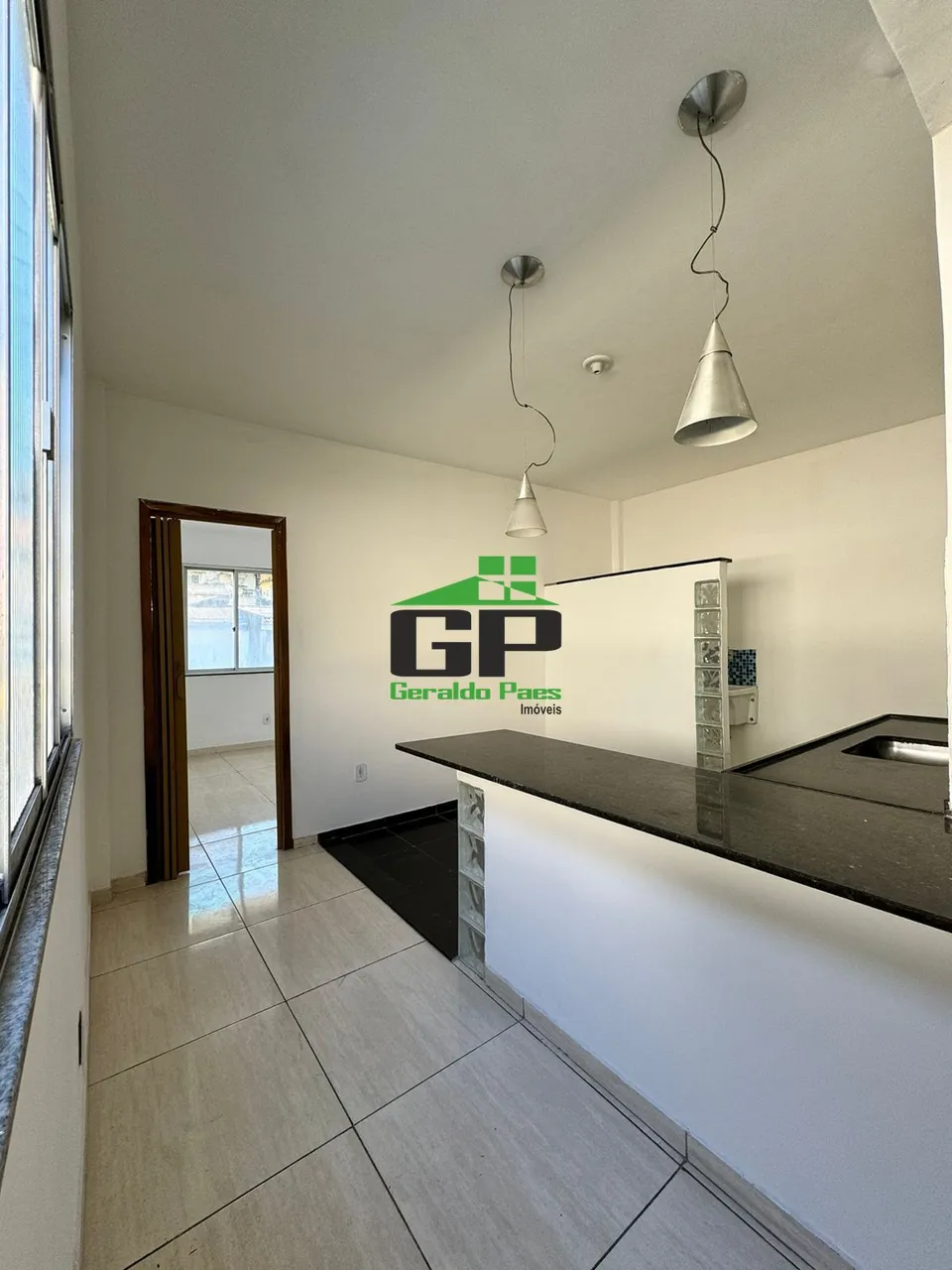 1-bedroom apartment with open-plan kitchen and balcony — photo 8