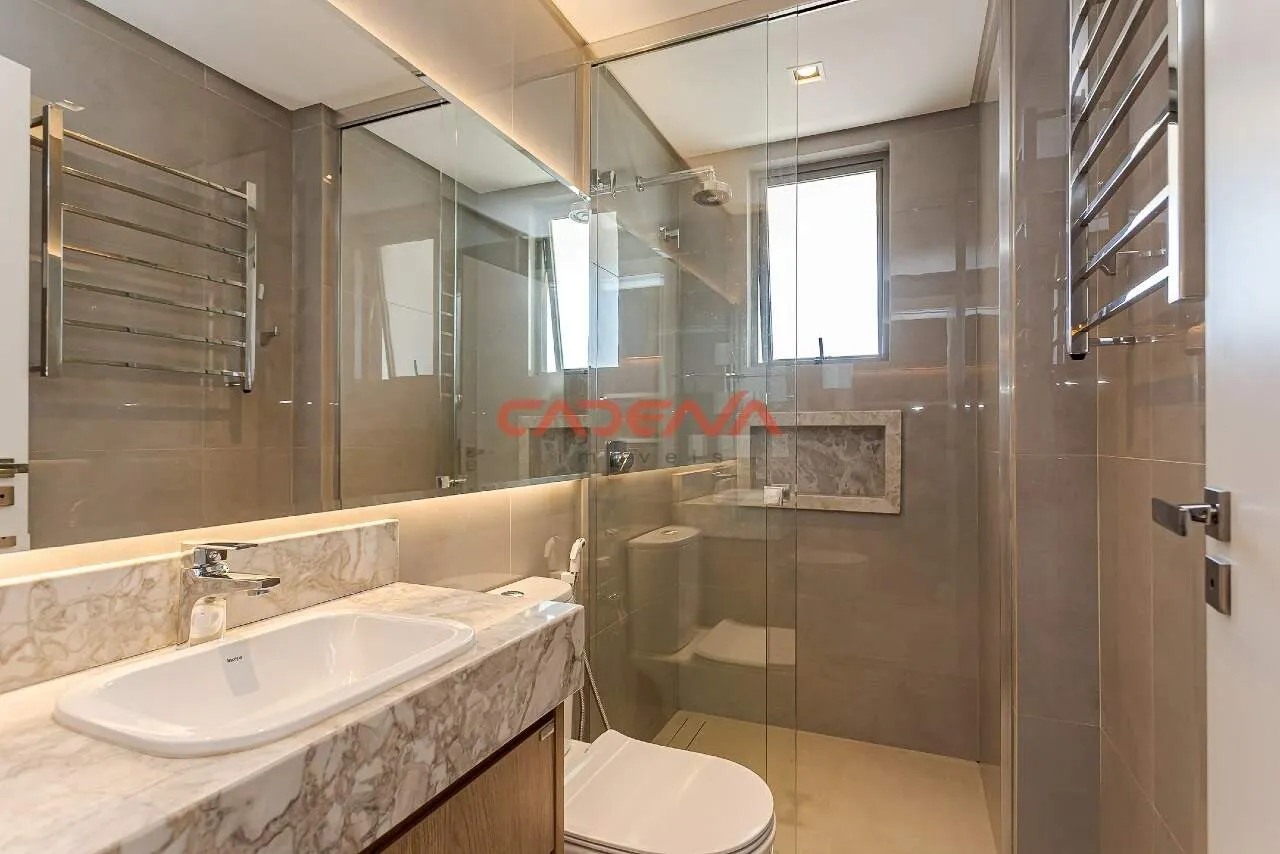 Furnished apartment with 3 en-suite bedrooms and 3 parking — photo 33