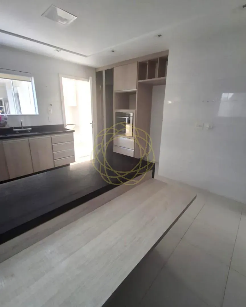 Будинок на 5 спалень і 5 ванних, 350 м² — photo 21