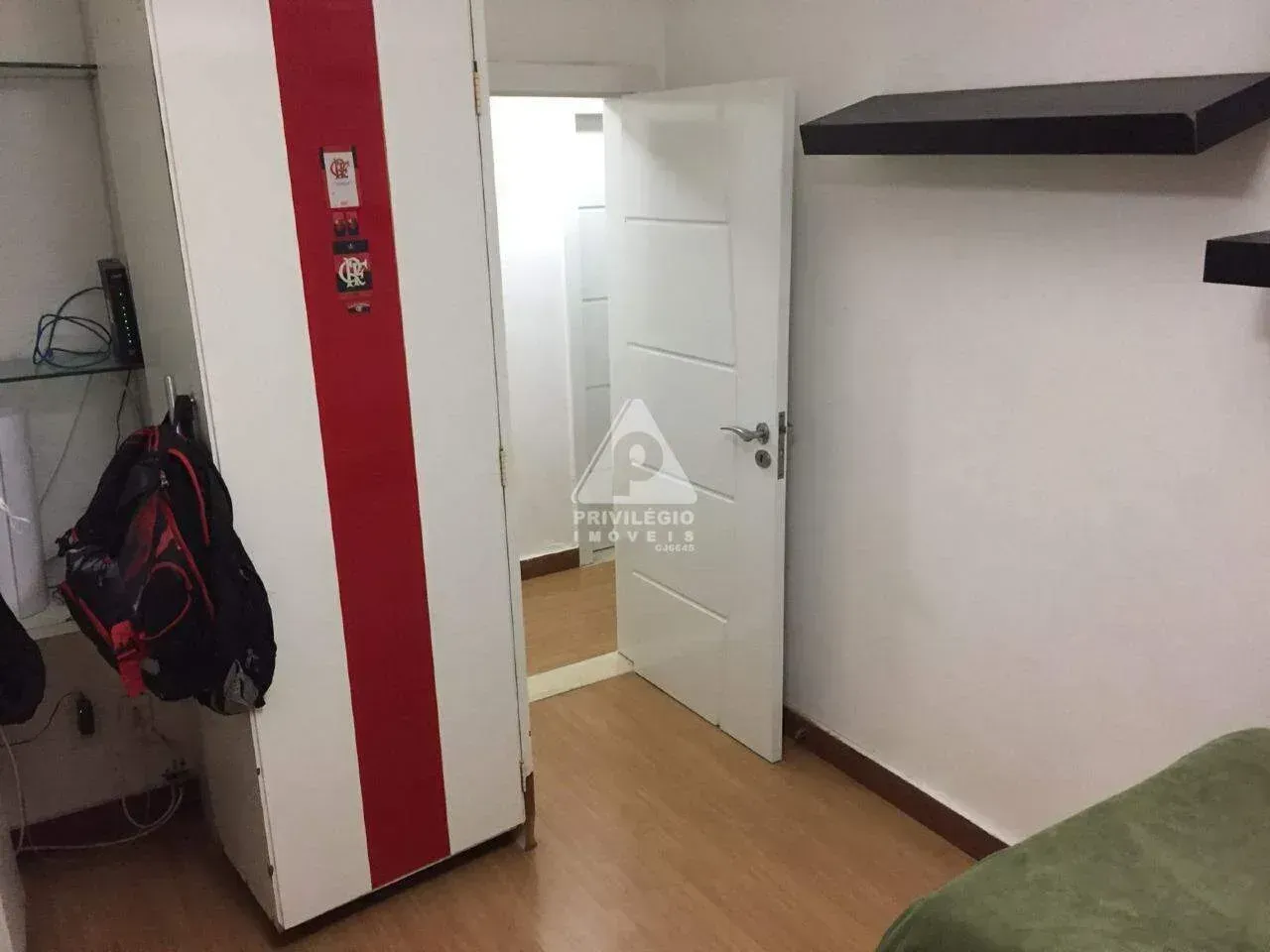 Departamento de 3 dormitorios con balcón cerrado con vidrio — photo 13