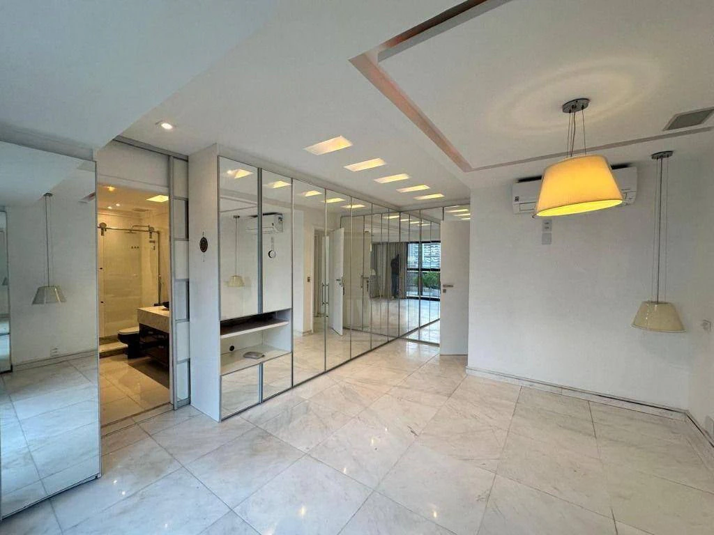 Furnished duplex penthouse with enclosed balcony — photo 17