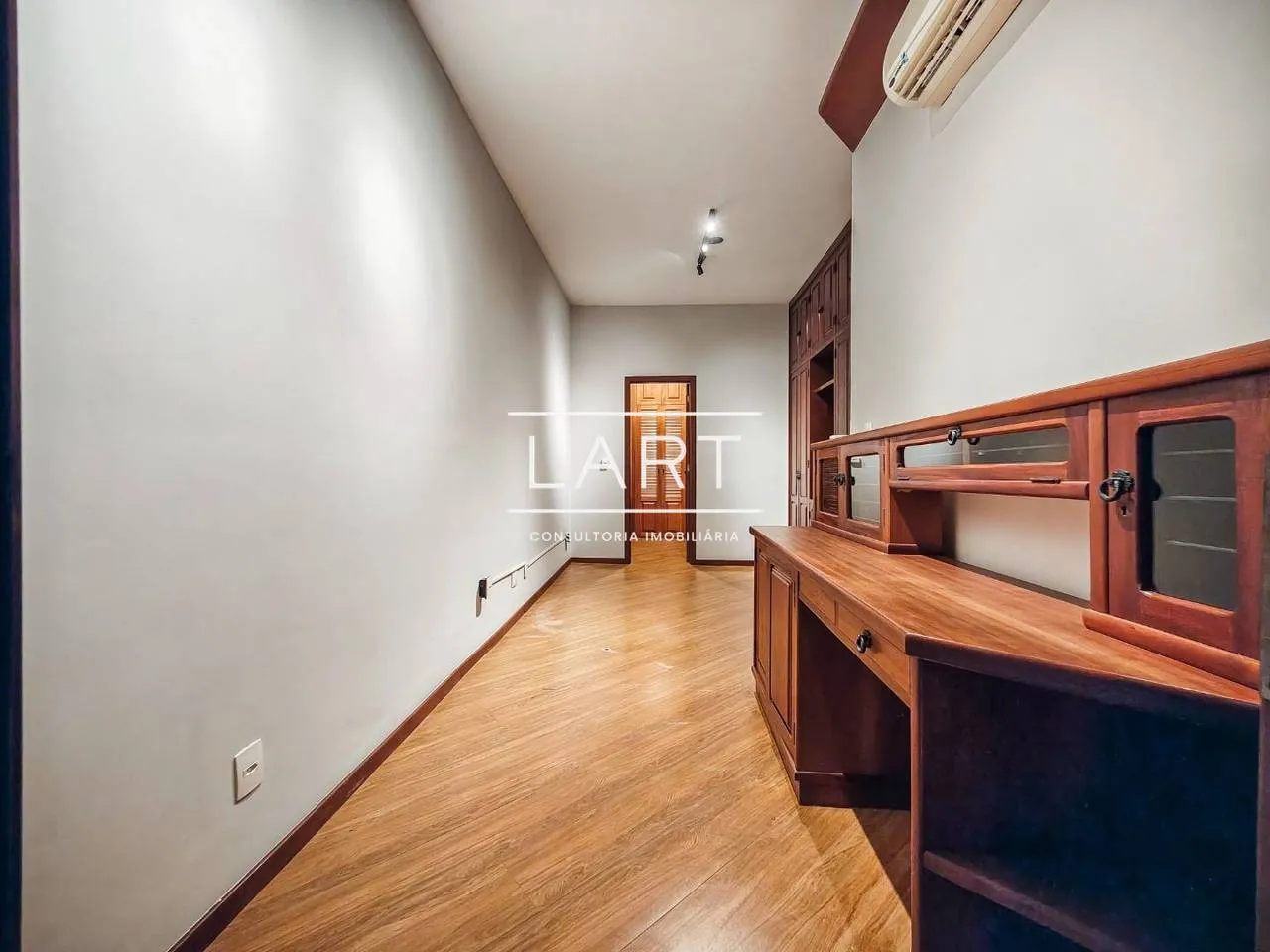 100 m² apartment with 2 bedrooms and closed gas kitchen — photo 11