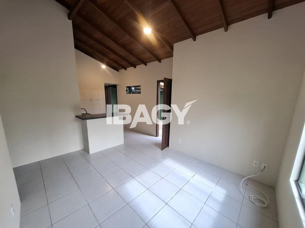 Немає меблів: будинок із 2 спальнями та 260 м² — photo 2