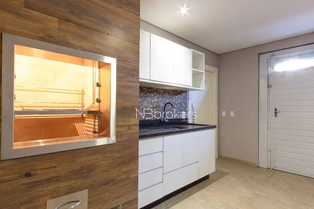 Condo house with 4 bedrooms and 5 bathrooms — photo 34