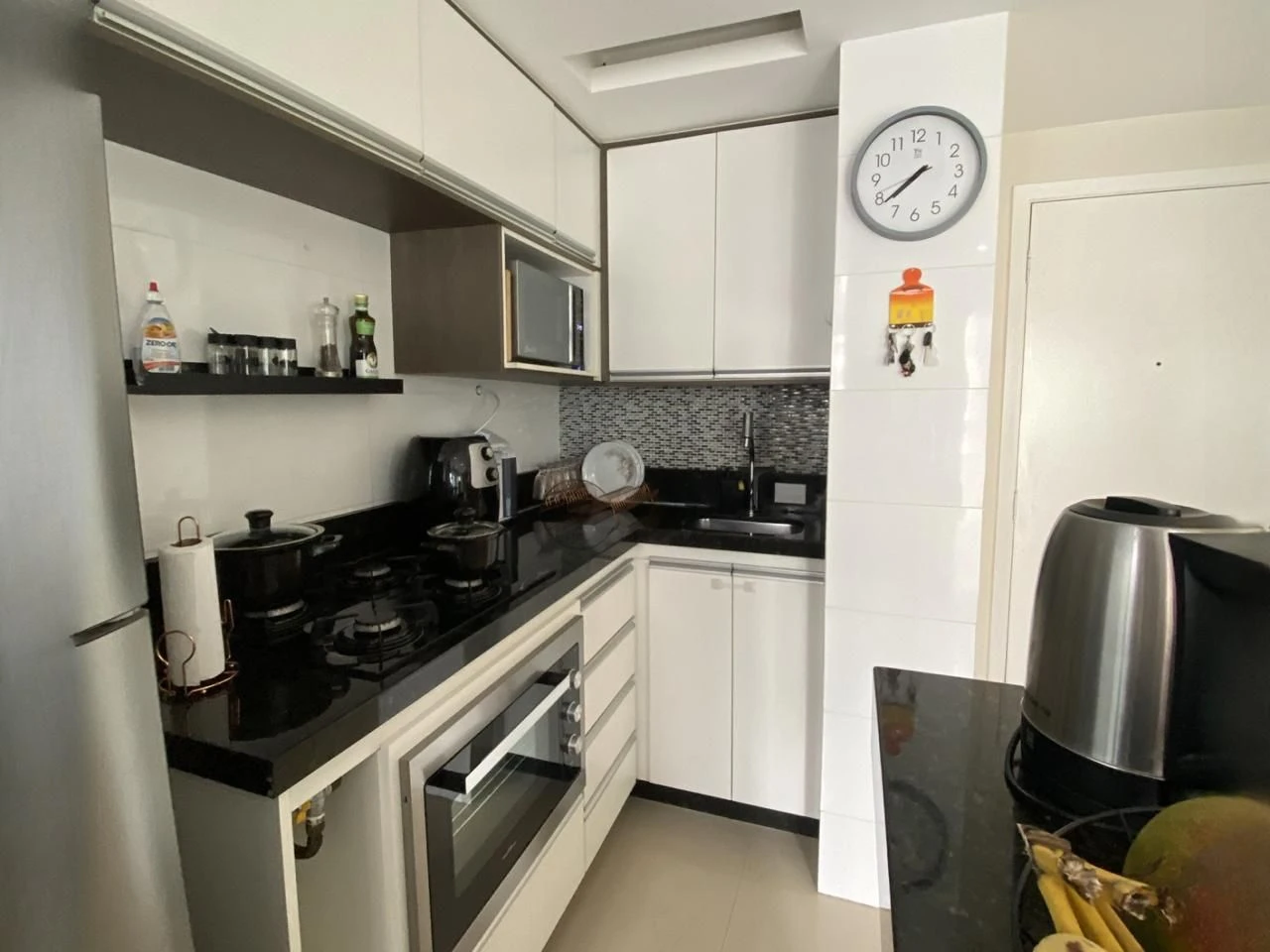 Furnished apartment, 58 m², with a mountain view — photo 6