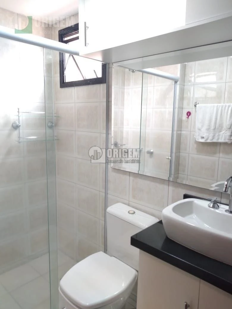 3-bedroom apartment with a home office in Curitiba — photo 13