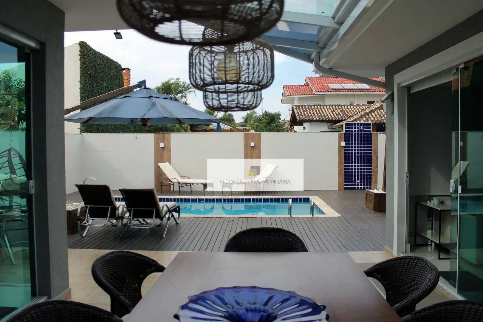 Furnished house with 4 en-suite bedrooms and private garden — photo 67