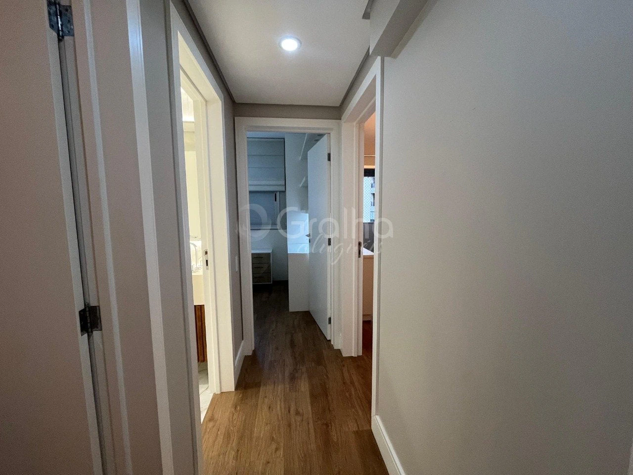 3-bedroom apartment with a washing machine in Florianópolis — photo 12