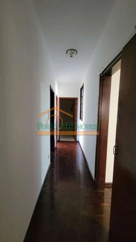 House with 3 bedrooms, 330 m² and 2 parking spaces — photo 17