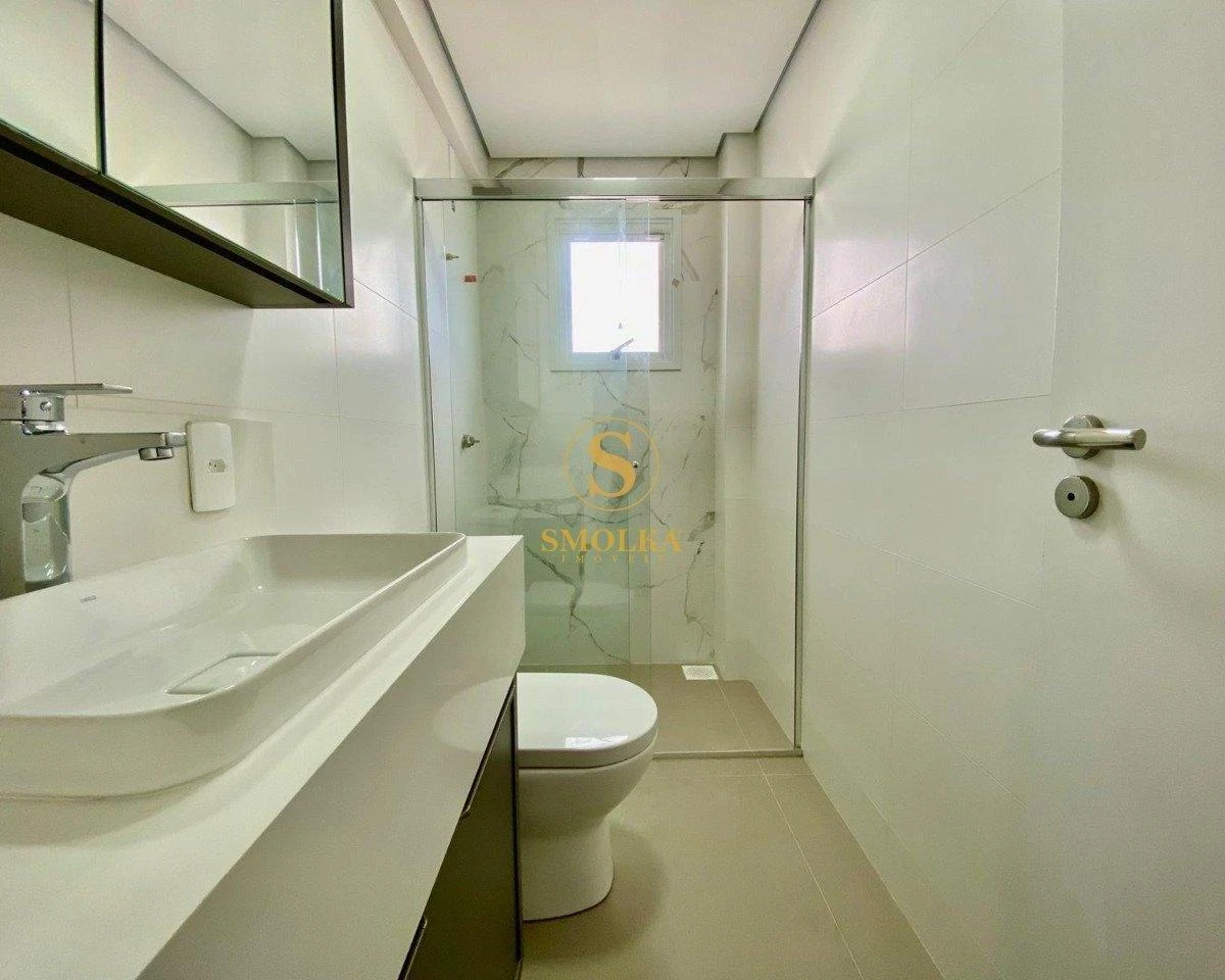 184 m² rental home with 4 en-suite bedrooms — photo 21