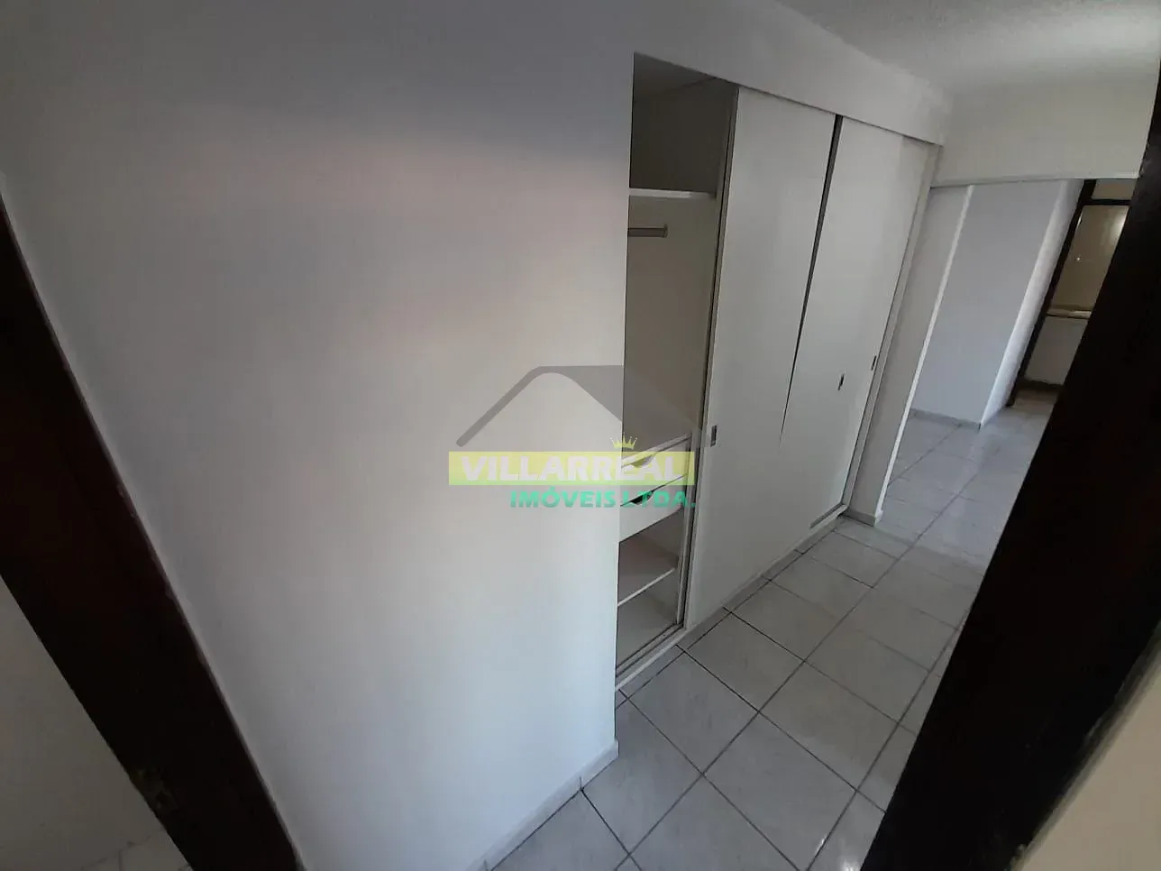 Unfurnished apartment with 2 bedrooms and 2 bathrooms — photo 28