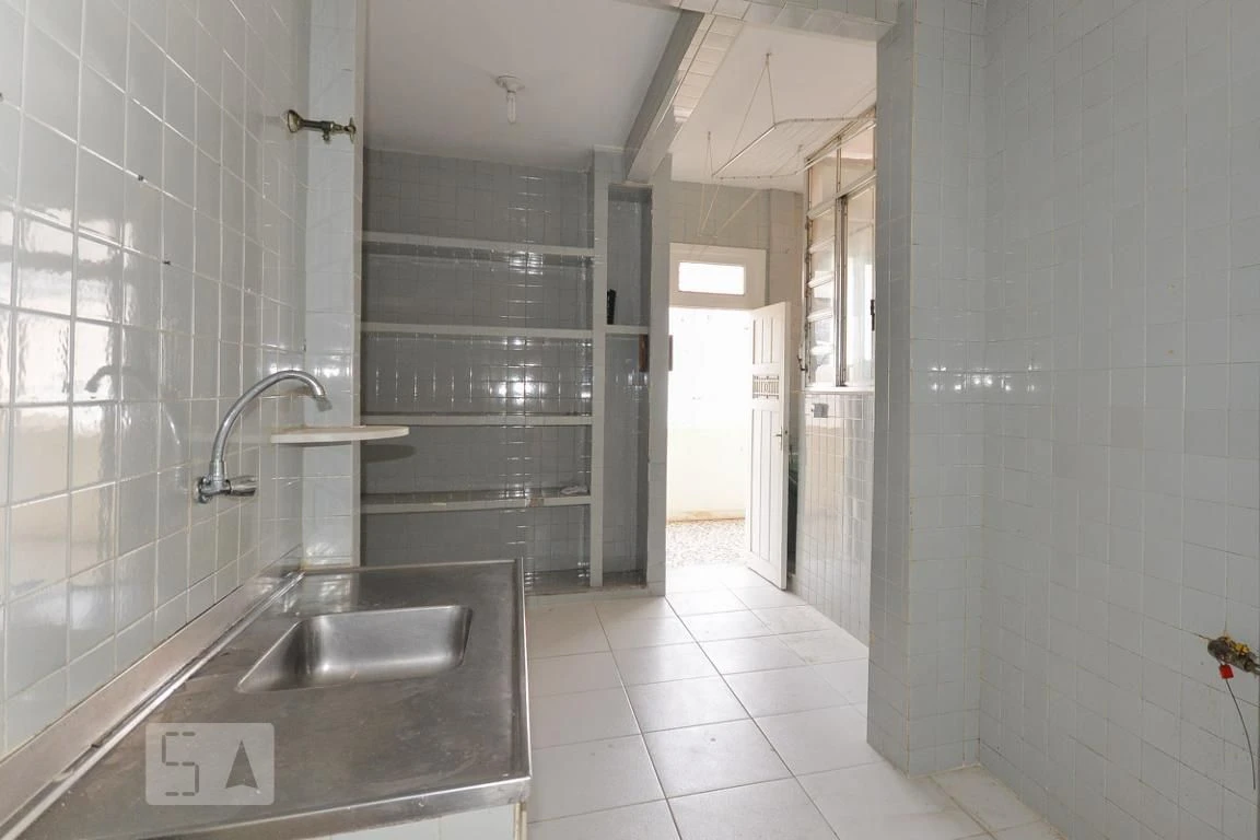 2-bedroom apartment with a mountain view in Rio de Janeiro — photo 10