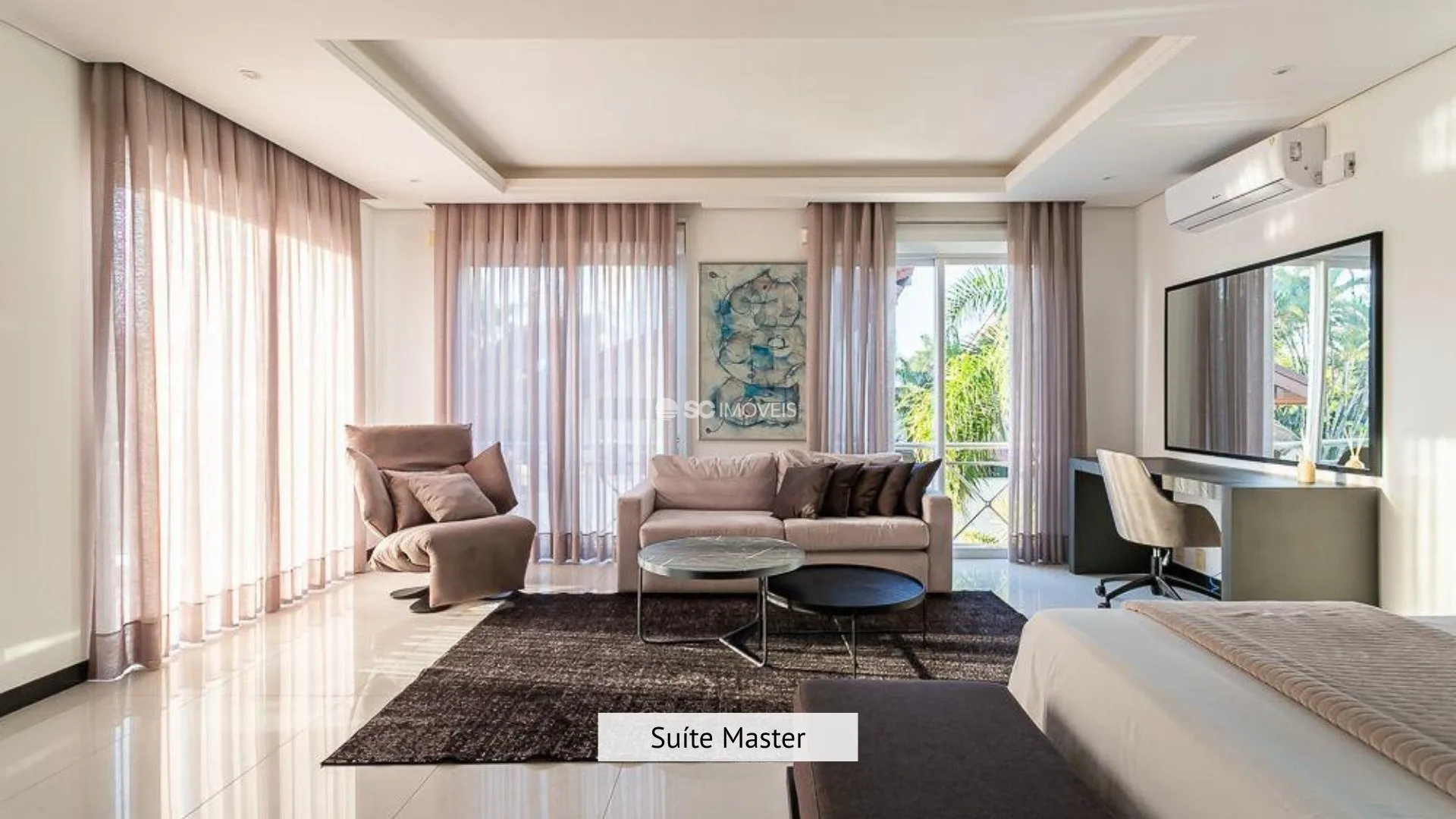800 m² house with 6 en-suite rooms and 4 parking spaces — photo 10