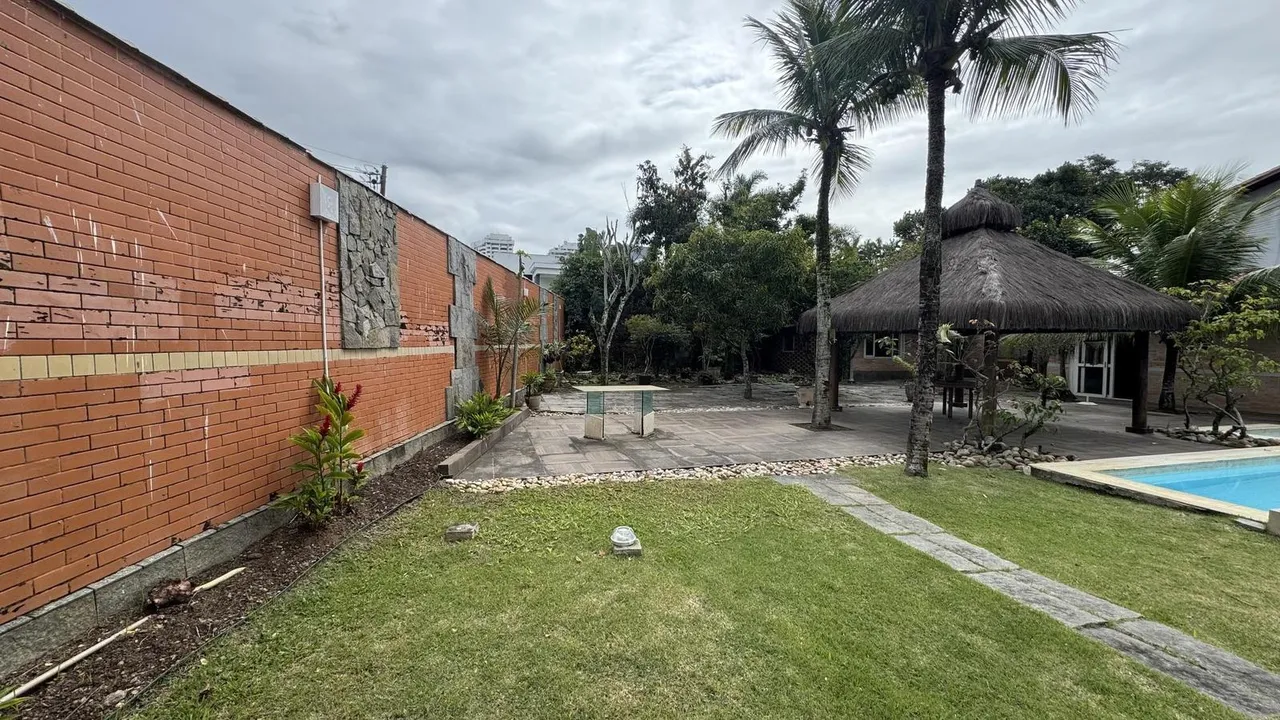 Casa sem mobília com 5 quartos e 5 banheiros — photo 3