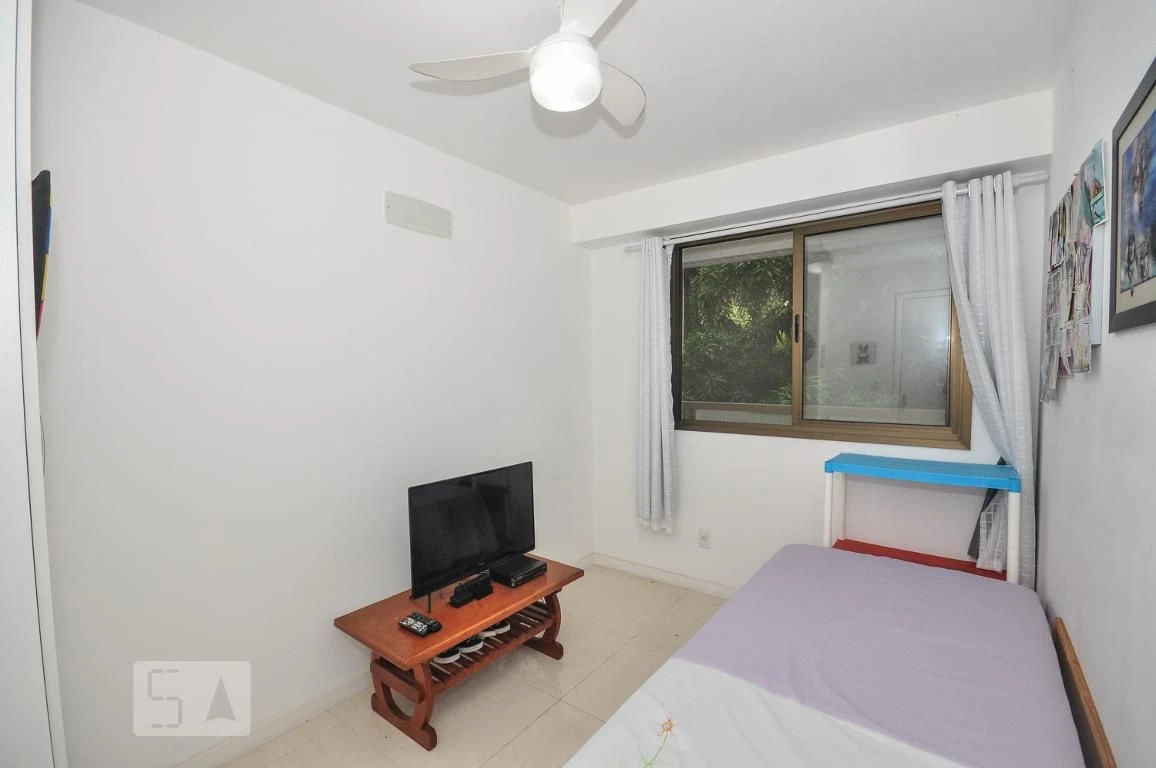 Floor-to-ceiling windows in a 2-bedroom apartment, 60 m² — photo 32