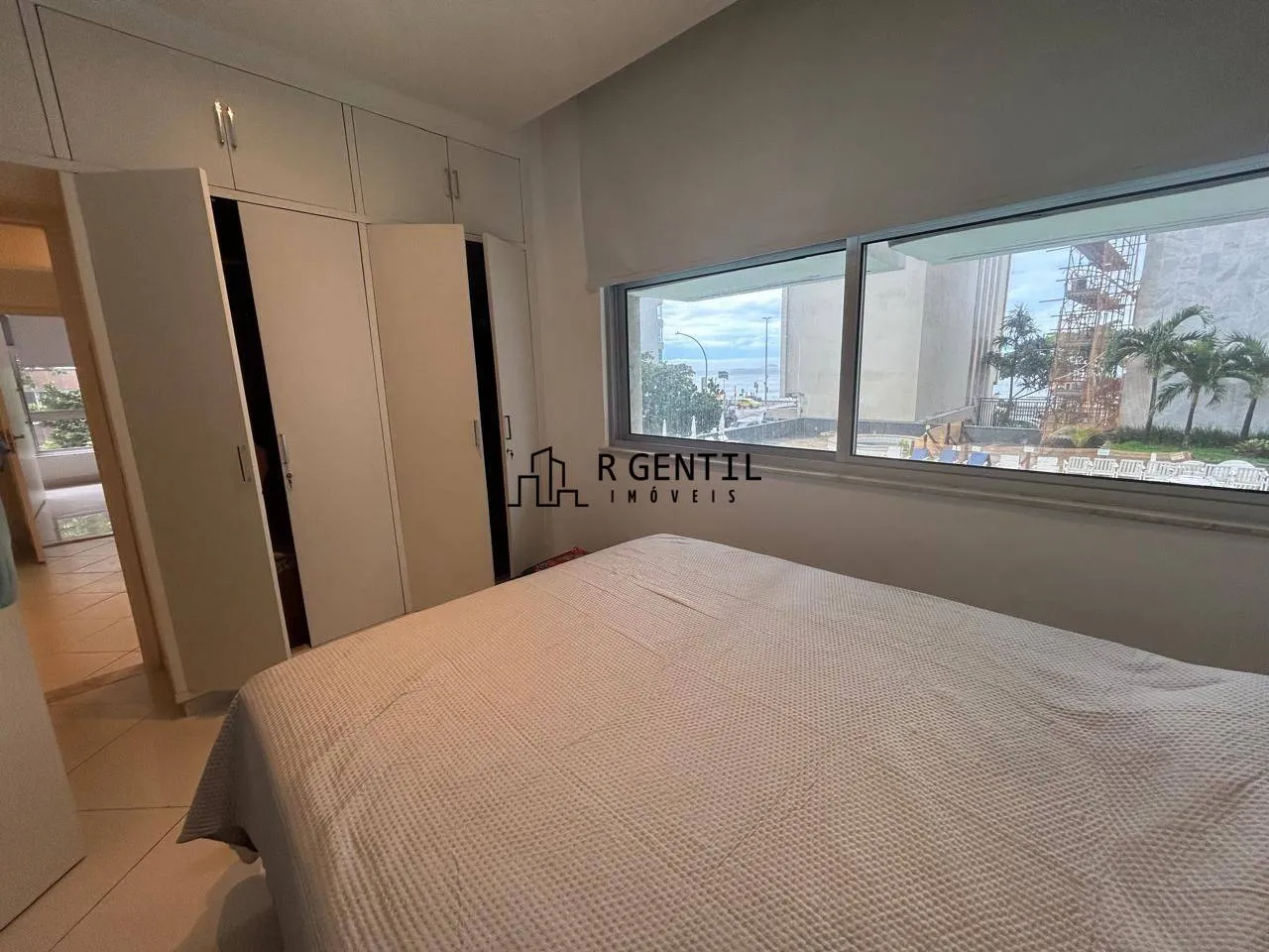 4-bedroom apartment in a building with a sauna — photo 6