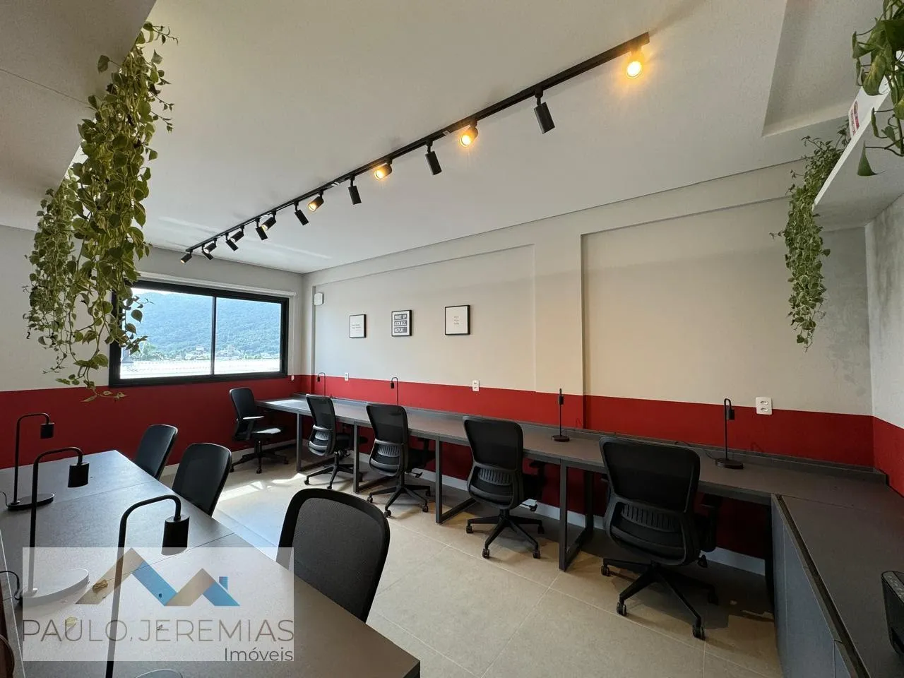 Furnished apartment, 65 m², with floor-to-ceiling windows — photo 30