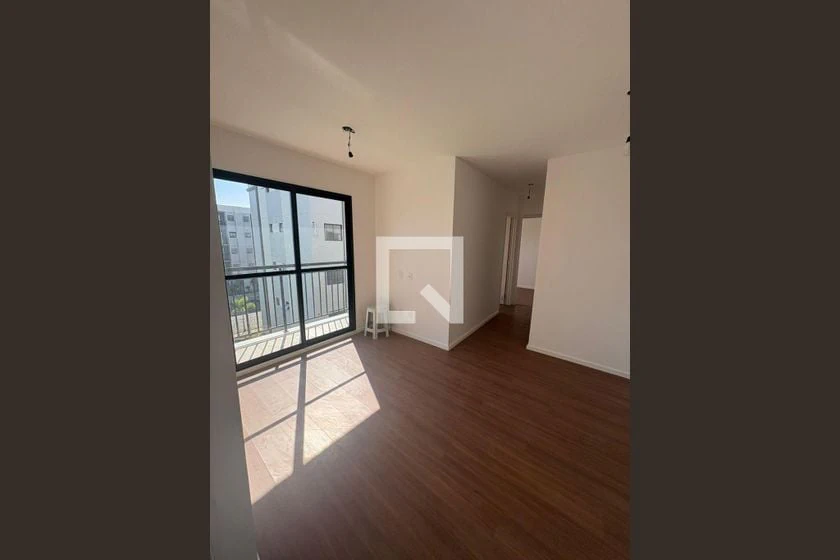 Apartment, 42 m², with wood or laminate floors — photo 3