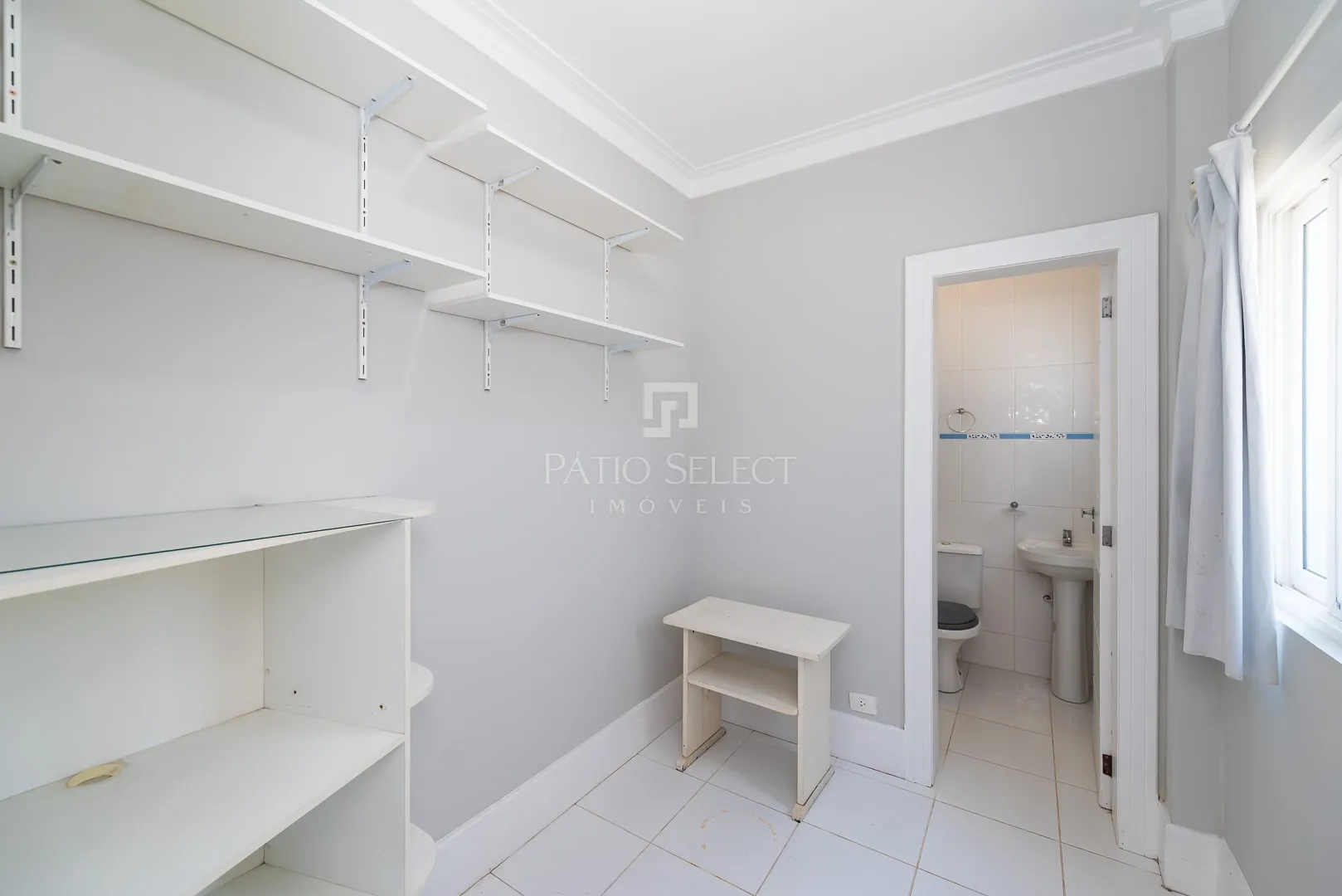 Furnished house, 305 m², with a bathtub — photo 109